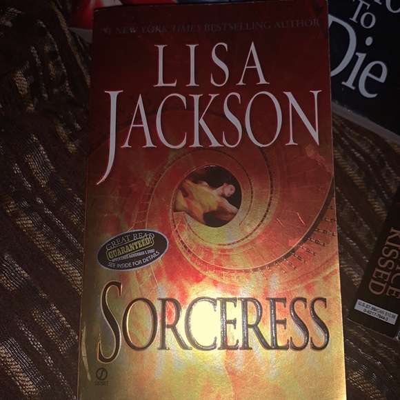 Book bundle - Picture 2 of 5